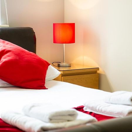 2 Bed 2 Bathroom Apartment Free Parking บริสตอล ภายนอก รูปภาพ